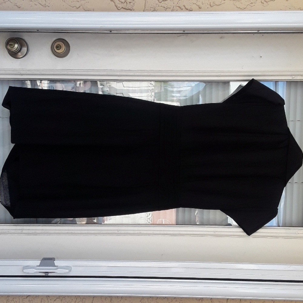 Cloths - Picture 2 of 2